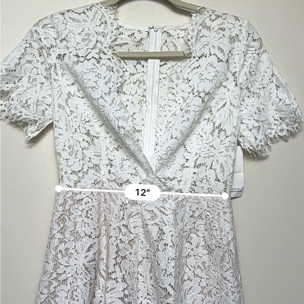 Tobi Lace Short Sleeve Deep V Romper White Size Small NWT - Picture 7 of 11